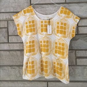 🍁Lina Rennell gold blouse NWT🍁